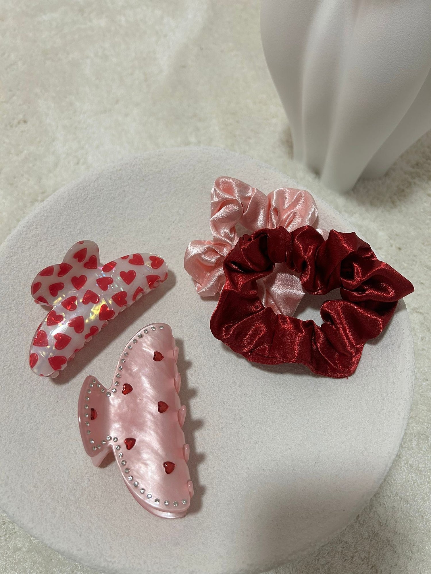 VelvetBloom Duo - Scrunchie