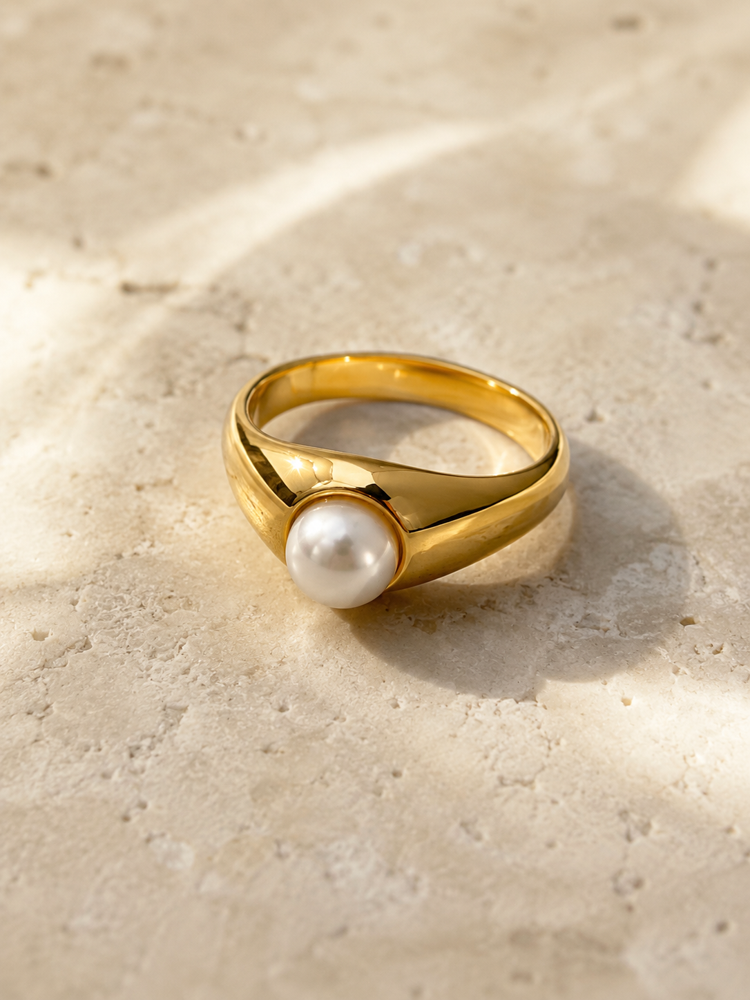 Mila Pearl Ring | GOLD