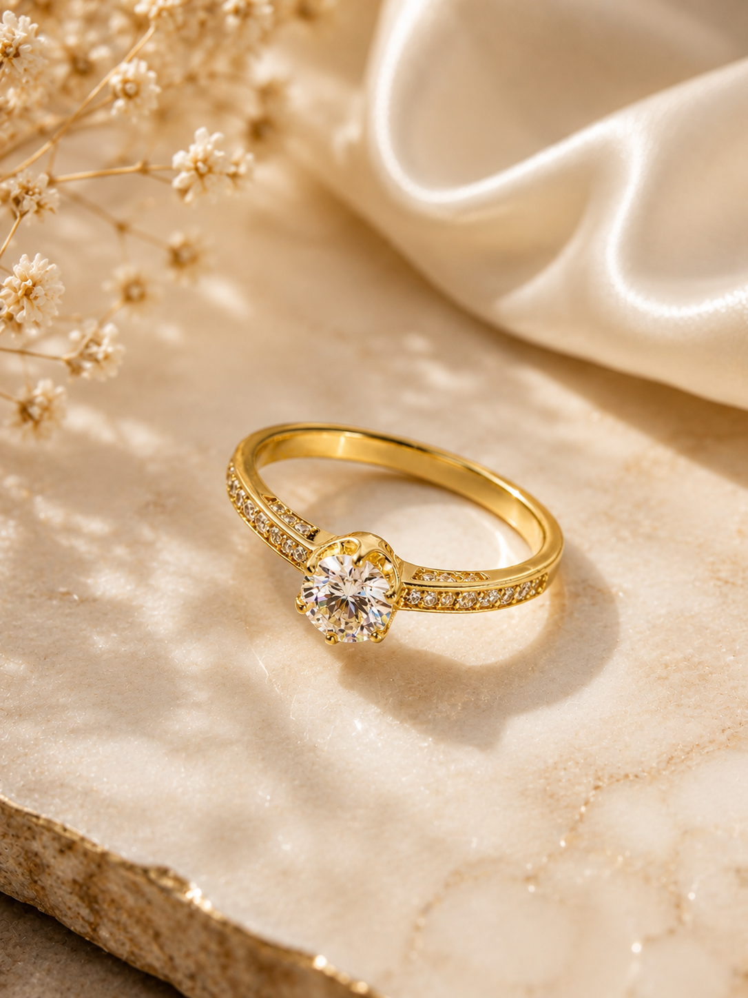 Eterna Solitaire Ring  | GOLD