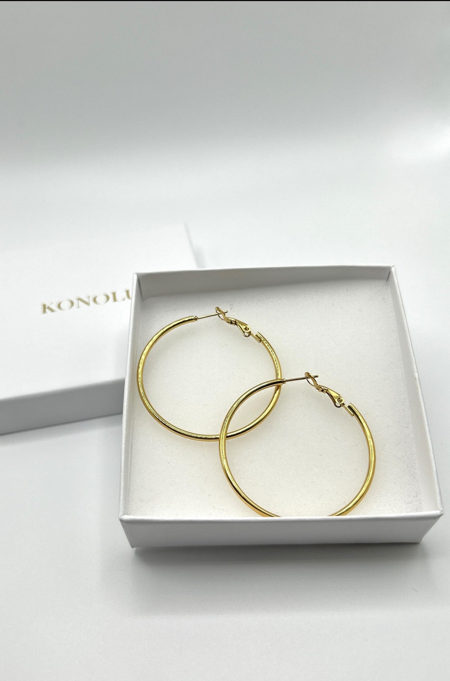 Simple Hoop Earrings | GOLD
