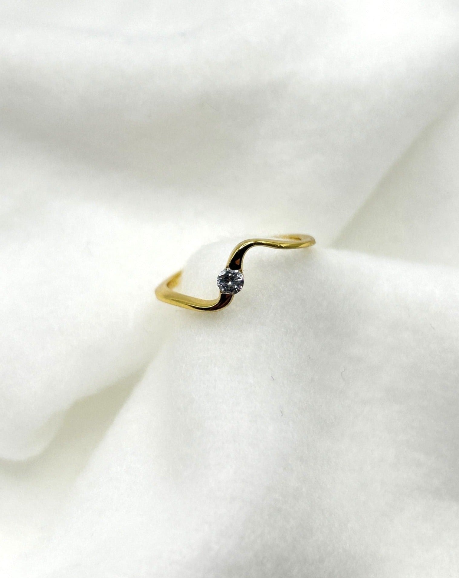 Asymmetrischer Ring - Drina